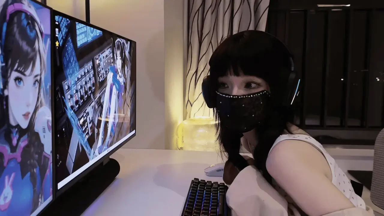 糖心VlogUp主[潘潘Pan]丝足色诱 电竞少女勾引电脑修理师 … [1v+1.9G]